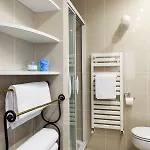 Апартаменты Lora Center *